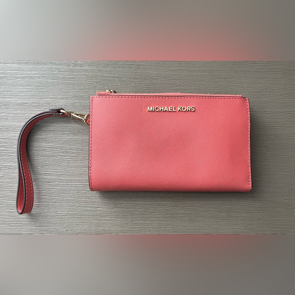 Michael Kors Wristlet